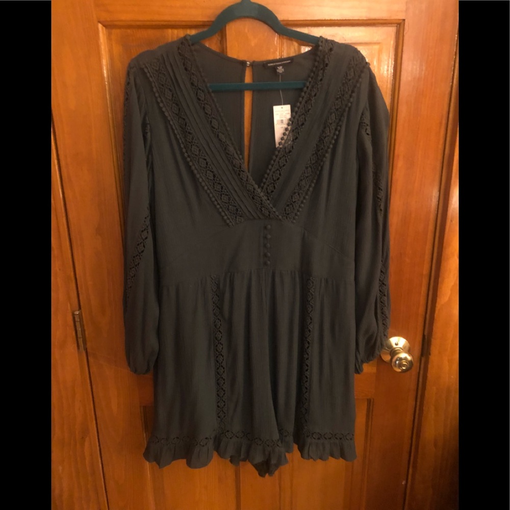 American Eagle women’s romper NWT